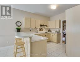 34 - 30 DOON DRIVE - 16