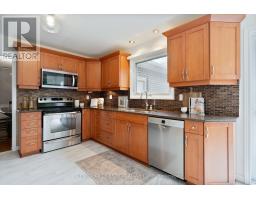 90 MERIDENE CRESCENT W - 10