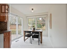 90 MERIDENE CRESCENT W - 13