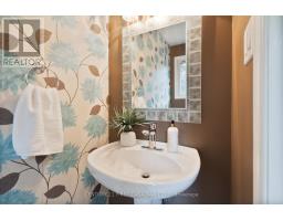 90 MERIDENE CRESCENT W - 16