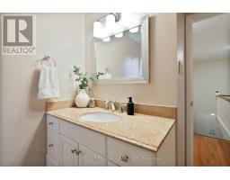 90 MERIDENE CRESCENT W - 21