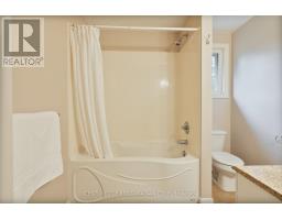 90 MERIDENE CRESCENT W - 22