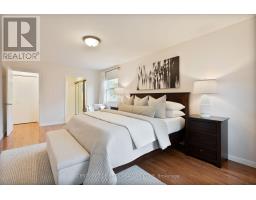 90 MERIDENE CRESCENT W - 25