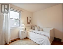 90 MERIDENE CRESCENT W - 29