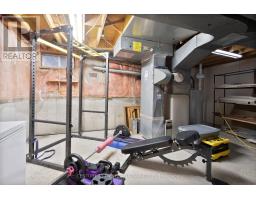 90 MERIDENE CRESCENT W - 39