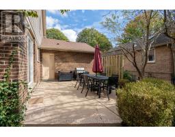 90 MERIDENE CRESCENT W - 41