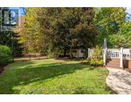 90 MERIDENE CRESCENT W - 42