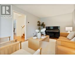 90 MERIDENE CRESCENT W - 7