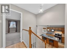 33 JUNIPER CRESCENT - 11