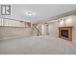 33 JUNIPER CRESCENT - 19