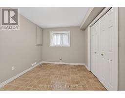 33 JUNIPER CRESCENT - 20