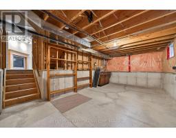 33 JUNIPER CRESCENT - 24