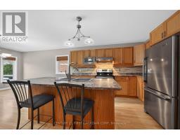 33 JUNIPER CRESCENT - 7