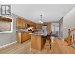 33 JUNIPER CRESCENT - 8