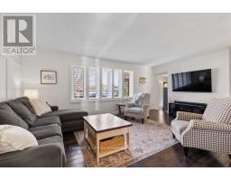 349 HIGHVIEW CRESCENT - 9