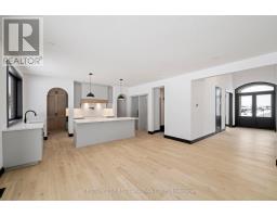 263 FOXBOROUGH PLACE - 8