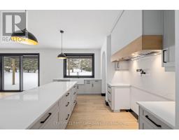 263 FOXBOROUGH PLACE - 9