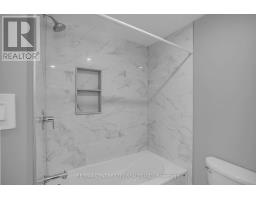 700 GLENGYLE CRESCENT - 20