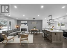 700 GLENGYLE CRESCENT - 6