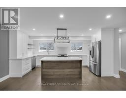 700 GLENGYLE CRESCENT - 9