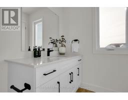 66 - 1595 CAPRI CRESCENT - 41