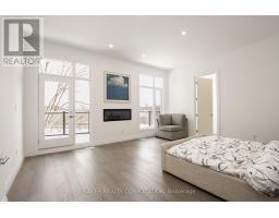 11 - 495 OAKRIDGE DRIVE - 23