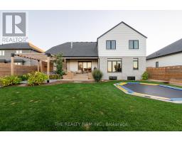 2568 LUCAS AVENUE - 44