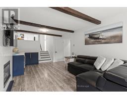 20 LOCHERN ROAD - 28