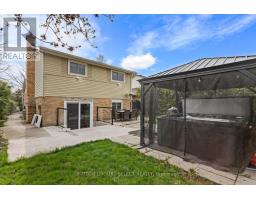 20 LOCHERN ROAD - 40