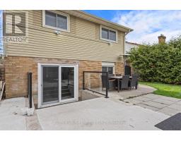 20 LOCHERN ROAD - 41