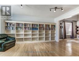 296 BOURNEMOUTH DRIVE - 5