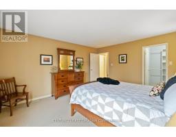 85 - 120 CENTRE STREET - 19