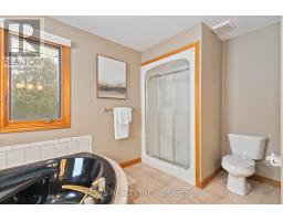 51 MOUNTAINVIEW CRESCENT - 34