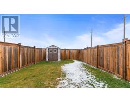 8 CHARTER CREEK COURT - 33