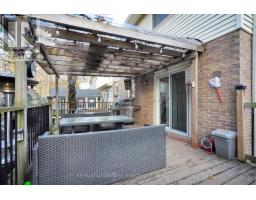 443 SANDRINGHAM CRESCENT - 39