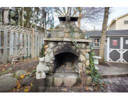 443 SANDRINGHAM CRESCENT - 40