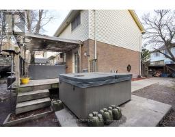 443 SANDRINGHAM CRESCENT - 44