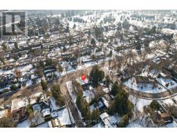 831 RIVERSIDE DRIVE - 44