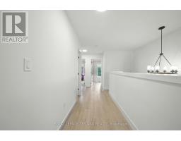 28 - 1870 ALDERSBROOK GATE - 15