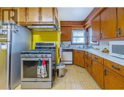 8 WELDON AVENUE - 15