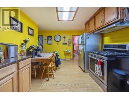 8 WELDON AVENUE - 16