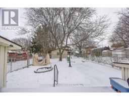 8 WELDON AVENUE - 20