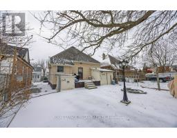 8 WELDON AVENUE - 25