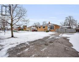 25 HAWKESBURY AVENUE - 1