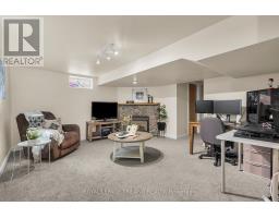 25 HAWKESBURY AVENUE - 26