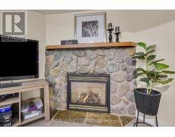 25 HAWKESBURY AVENUE - 29