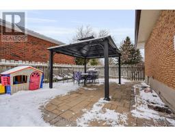 25 HAWKESBURY AVENUE - 38