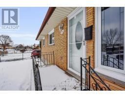 25 HAWKESBURY AVENUE - 6