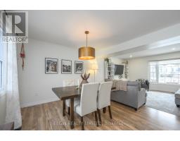 39 LUTON CRESCENT - 23