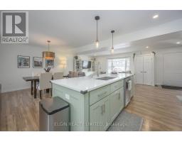 39 LUTON CRESCENT - 27